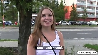 Russische Babe Alessandra Jane Wordt Gepenetreerd In Het Bos Door Een Nep-Agent