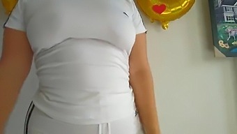 Trải Nghiệm Sự Thân Mật Pov Với Chị Họ Của Tôi Khi Cô Ấy Bú Cu, Cưỡi Và Bị Đầy Tinh Trùng