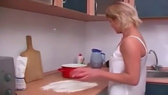Russian Mature Woman Enjoys Oral Pleasure From A Non-Family Member