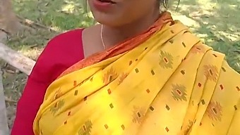 Desi Bhabi'S Hot And Amazing Sex Story